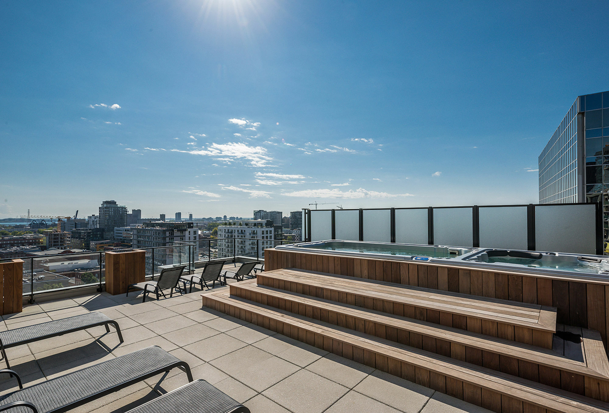 Vibrant 2Br In Old Montreal By Sonder Montréal Exterior foto